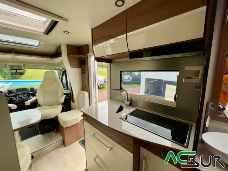 autocaravana-perfilada-fleurette-60lg-cama-francesa-11.jpg