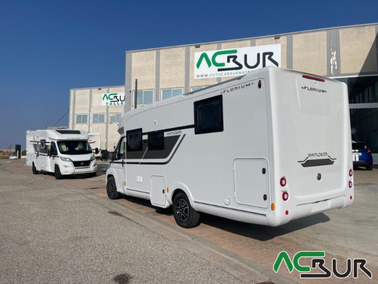 autocaravana-perfilada-fleurette-florium-cama-isla-74lmf-2.jpg