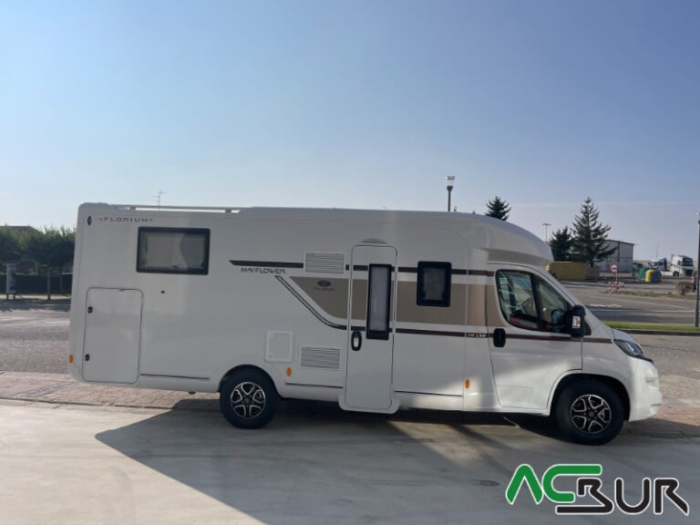 autocaravana-perfilada-fleurette-florium-cama-isla-74lmf-7.jpg